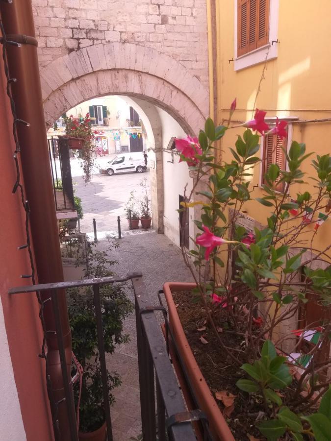 Arco Della Luna Bari Kültér fotó